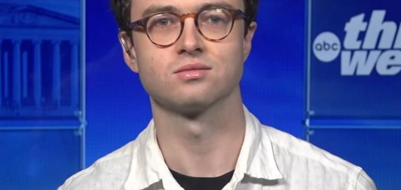 ex-anthropic-researcher-jacob-coxon-says-ai-inside-549b7e56 ex-anthropic-researcher-jacob-coxon-says-ai-inside-549b7e56